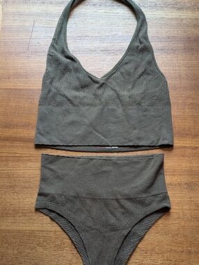 ✨ 4/$15 Anthropologie Olive Ribbed V-Neck Bralette with High-Waist Brief